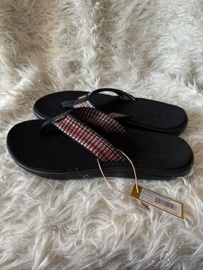 New Teva Women's Voya Black and Multicolor Straps Flip Flops Size USA9 UK7 EU40